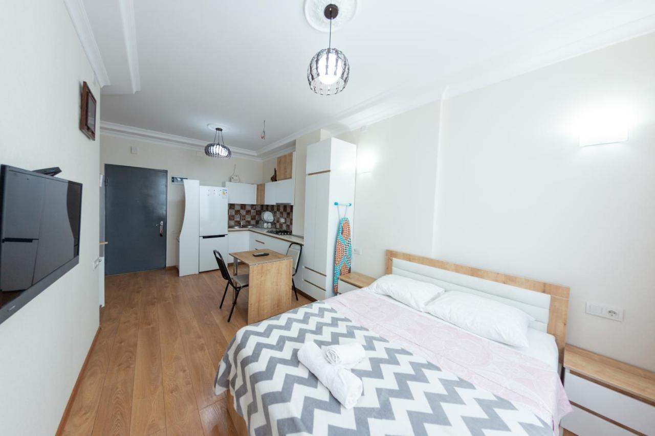 5 Apartment In One Boulding - Near Stadium Batumi Exterior photo